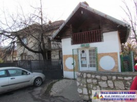 spatiu-comercial-de-30-mp-de-inchiriat-semicentral-campulung-muscelarges