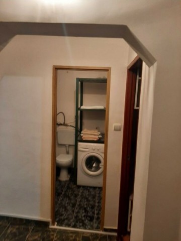 inchiriere-apartament-3-camere-zona-curcubeului