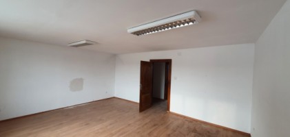 vest-zona-xenia-spatiu-comercial-1670-mp-15