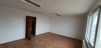 vest-zona-xenia-spatiu-comercial-1670-mp-17