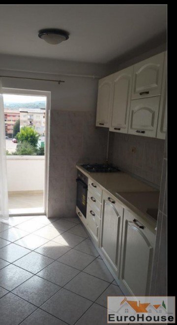 apartament-2-camere-de-inchiriat-zona-cetate-5