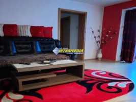 apartament-3-camere-decomandat-de-vanzare-closca-et1