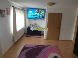 casa-p1-de-vanzare-toate-utilitatile-cetate-3