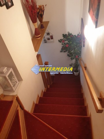 casa-p1-de-vanzare-toate-utilitatile-cetate-6
