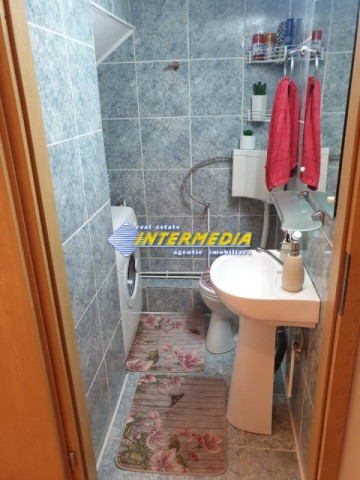 casa-p1-de-vanzare-toate-utilitatile-cetate-10