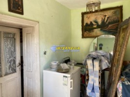 casa-veche-de-vanzare-oarda-cu-467-mp-teren-la-asfalt-toate-utilitatile-racordate-pozitie-excelenta-5