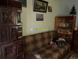 casa-veche-de-vanzare-oarda-cu-467-mp-teren-la-asfalt-toate-utilitatile-racordate-pozitie-excelenta-4