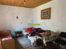 casa-veche-de-vanzare-oarda-cu-467-mp-teren-la-asfalt-toate-utilitatile-racordate-pozitie-excelenta-2