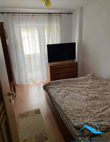 apartament-3-camere-decomandat-pivnita-cetate-2