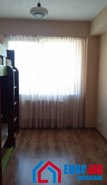 apartament-cu-3-camere-decomandat-zona-turnisor-3