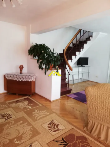 apartament-3-camere-cu-scara-interioara-zona-stadion