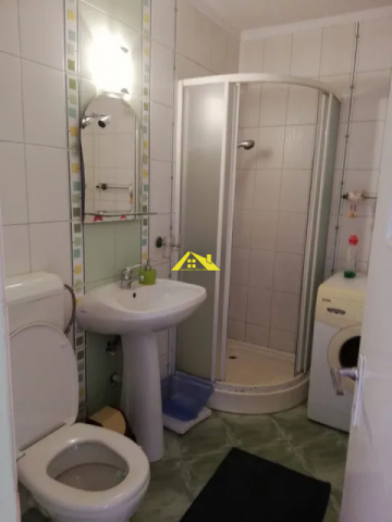 apartament-3-camere-cu-scara-interioara-zona-stadion-5