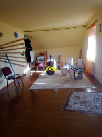 vand-casa-zona-cetate-1
