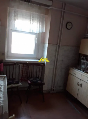 apart-cu-3-camere-ultracentral-alba-iulia-cu-vedere-la-catedrala-1