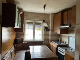 apartament-3-camere-central-cetate-2