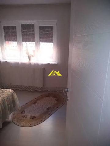apartament-cu-3-camere-cetate-3