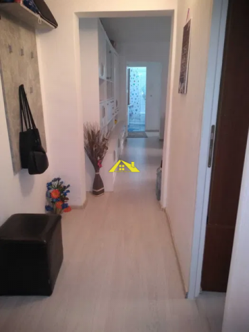apartament-cu-3-camere-cetate-4