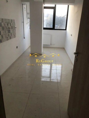 apartament-3-camere-decomandat-galatabloc-nouetajul-1