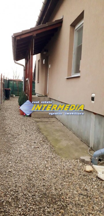 casa-noua-cu-4-camere-living-dpm-in-zona-arex-ampoi-3-19