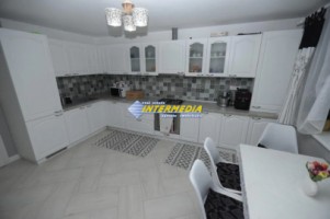 casa-noua-finisata-complet-4-camere-2-bai-teren-377-mp-1