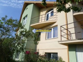 casa-de-vanzare-in-alba-iulia-situata-in-cetate-zona-buna