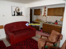 casa-de-vanzare-in-alba-iulia-situata-in-cetate-zona-buna-3