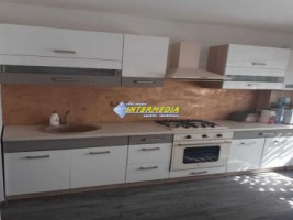 casa-noua-de-vanzare-cu-4-camere-in-cetate-zona-piata-finisata-complet