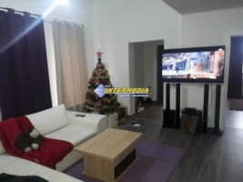 casa-noua-de-vanzare-cu-4-camere-in-cetate-zona-piata-finisata-complet-1
