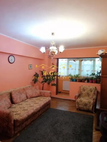 apartament-3-camere-decomandat-alexandru-cel-bunpiata-voievozilor-1