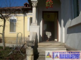 casa-4-camere-teren-400-mp-campulung-1