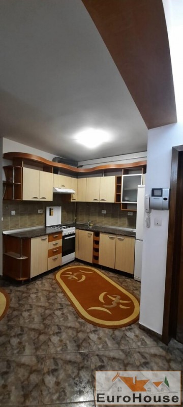 apartament-cu-3-camere-de-inchiriat-in-alba-iulia-12