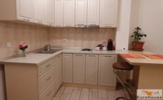 inchiriez-apartament-cu-2-camere-in-centru