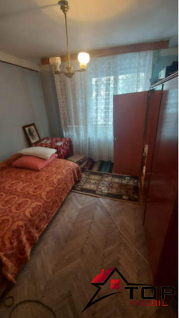 apartament-cu-3-camere-podu-ros-4