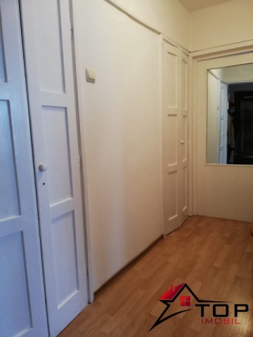 vand-apartament-2-camere-alexandru-cel-bun-2