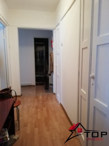 vand-apartament-2-camere-alexandru-cel-bun-4