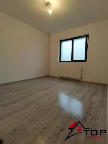 vand-apartament-2-camere-alexandru-cel-bun-2