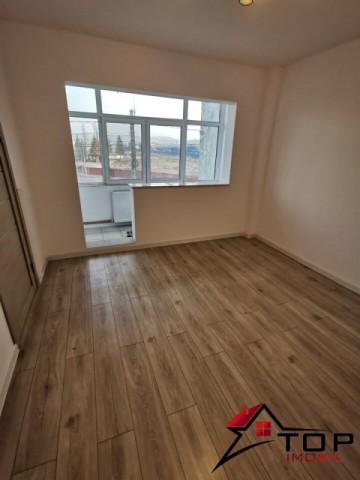 apartament-2-camere-podu-ros-renovat-fara-risc-1