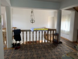 casa-noua-de-vanzare-in-alba-iulia-zona-cetate-finisata-complet-cu-teren-800-mp-11