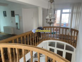 casa-noua-de-vanzare-in-alba-iulia-zona-cetate-finisata-complet-cu-teren-800-mp-14