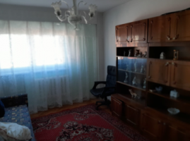 inchiriez-apartament-3-camere-decomandat-etaj-3-langa-primarie-3