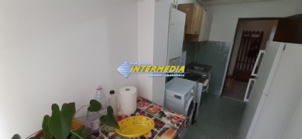 garsoniera-de-vanzare-in-cetate-alba-iulia-finisata-etaj-1-8