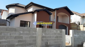 casa-de-vanzare-in-cartierul-cetate-cu-teren-502-mp-utilitati-apa-gaz-curent
