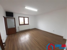 spatiu-birou-4-camerea-130-mp-de-inchiriat-in-sibiu-zona-alba-iulia-4