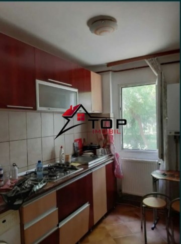 apartament-2-camere-podu-ros-sensul-giratoriu