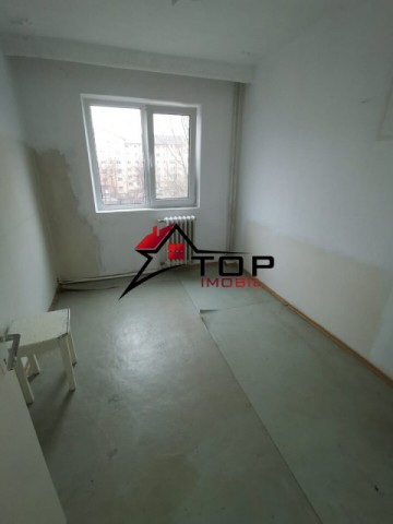 apartament-3-camere-etaj-intermediar-mircea-cel-batran-1