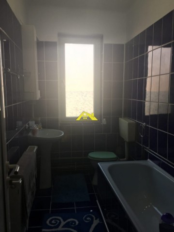 apartament-2-camere-decomandate-centru-4