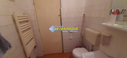 apartament-cu-2-camere-decomandat-de-vanzare-cartier-ampoi-3-alba-iulia-1