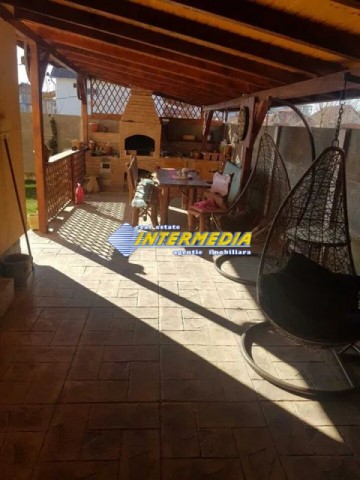 casa-tip-duplex-de-vanzare-zona-ampoi-3-11
