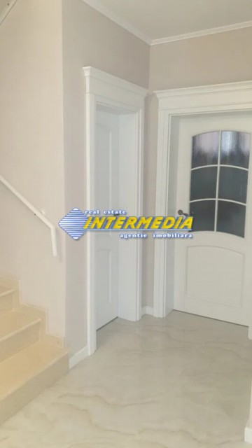 duplex-de-vanzare-p1cu-380-mp-teren-in-cetate-zona-stadion-finisata-la-cheie-utilata-si-mobilata-complet-9