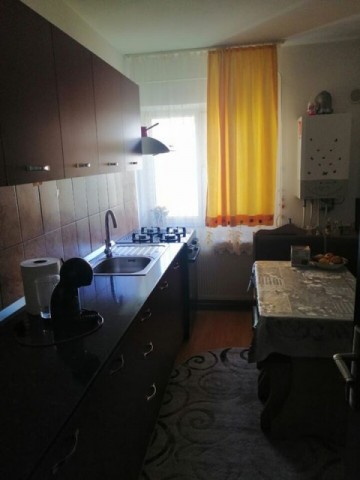 apartament-2-camere-zona-bucovina-statia-de-taxi-3